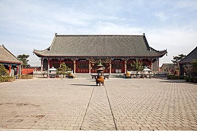 《最终幻想7》主角克劳德迎来生日 官推发布贺图庆生